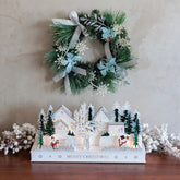 Hectarul - Coronita de Craciun Ø35 cm, pin verde/bleu cu fluturi si fundite - MagicHome